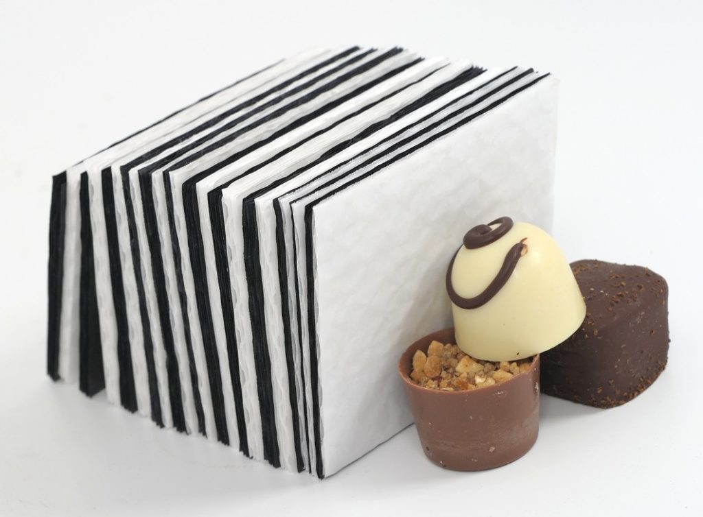 5 Ply Cushion Pad 160x92mm (Ideal for 750g sized chocolate box) (pack of 50)