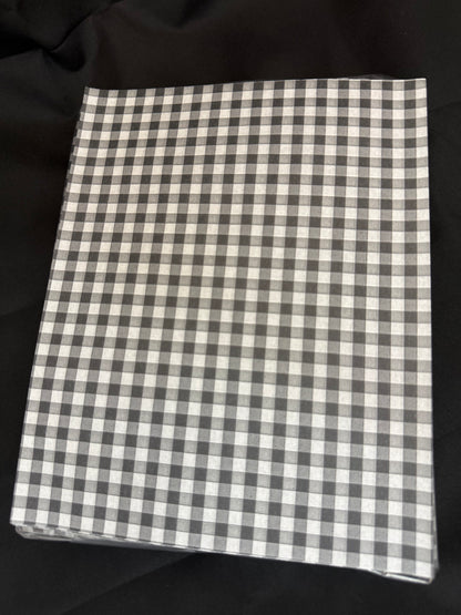 Printed Greaseproof - Gingham - 200x250mm (1000 Sheets)